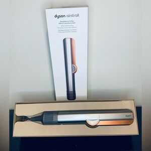 ❗️SOLD❗️Original Dyson Airstrait™ Straightener